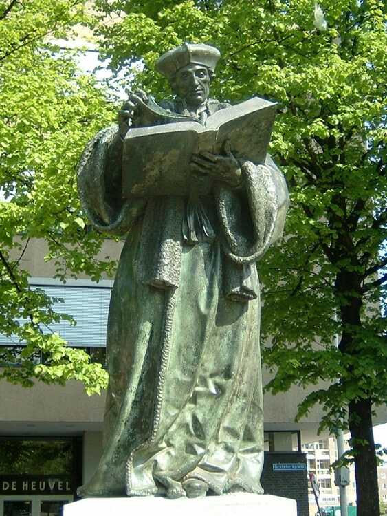 Standbeeld Erasmus in Rotterdam